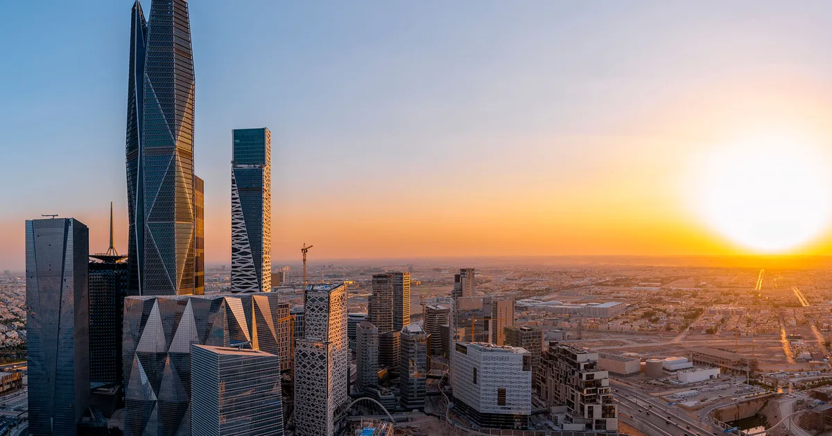 مشاريع القطاع المالي في السعودية: المشاريع والإعلانات الحقيقية حتى 2026