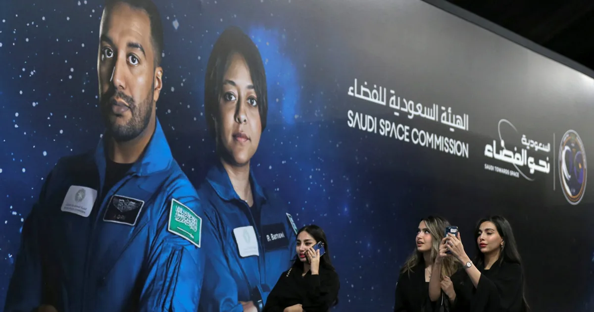 لماذا تستثمر السعودية في الفضاء التجاري؟