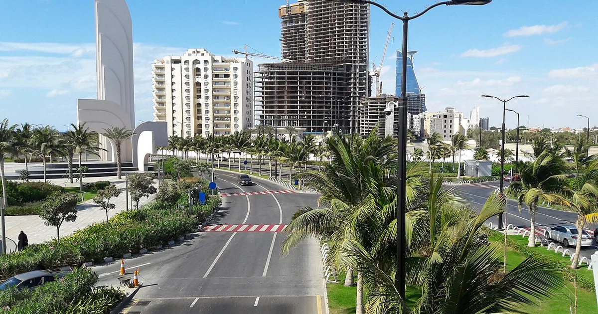 ما هو منتجع البحر الأحمر العائلي في جدة؟