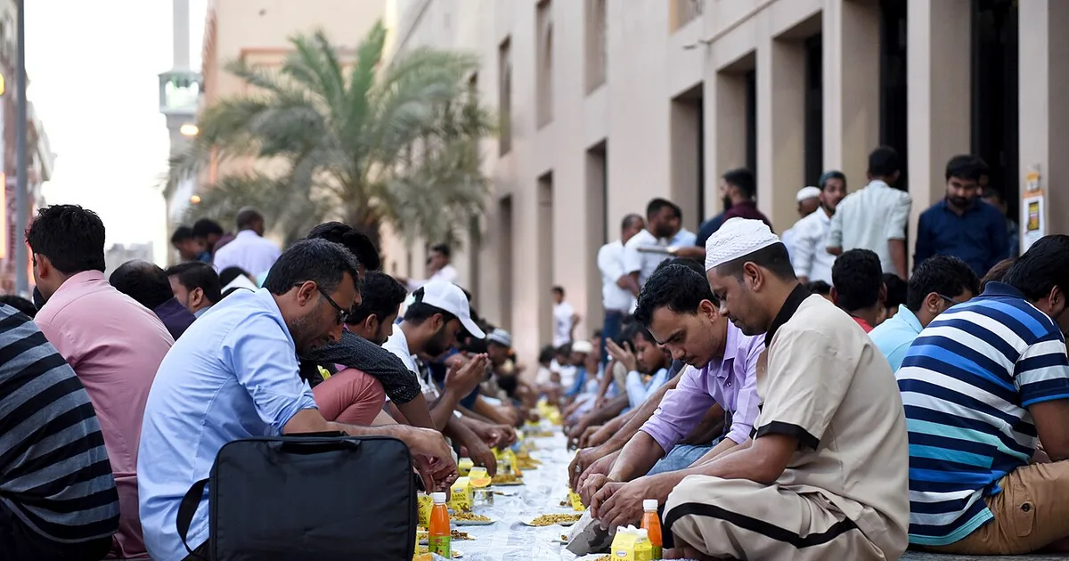 ما هو البث المباشر وكيف غيّر التسوق الرمضاني؟