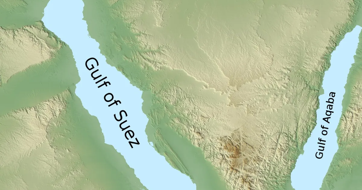 أين يقع المنتجع تحت الماء في السعودية؟